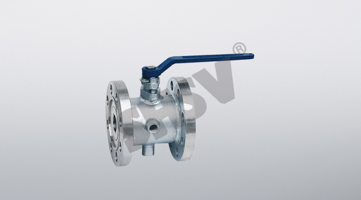 �������y